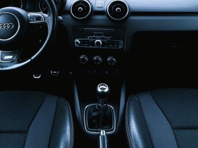 Audi A1 16 TDI 116ch S line   - 4