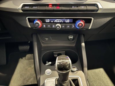 Audi Q2 35 TFSI 150 S tronic 7 Design Luxe - 16