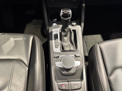 Audi Q2 35 TFSI 150 S tronic 7 Design Luxe - 17