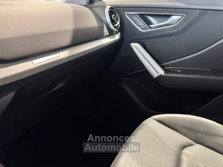 Audi Q2 35 TFSI 150 S tronic 7 Design Luxe - 30
