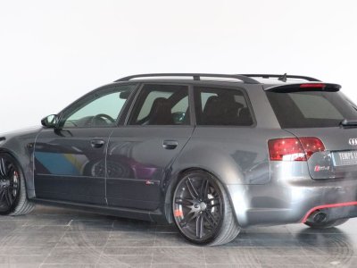 Audi RS4 v8 42 420ch   - 3