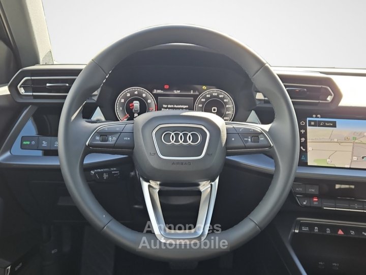 Audi A3 Sportback S-LINE - 2