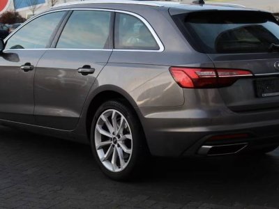 Audi A4 Avant 40 TDI qu S-Line Pano AHK 18" Rollo´s - 5