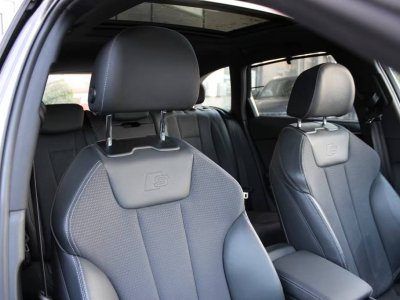 Audi A4 Avant 40 TDI qu S-Line Pano AHK 18" Rollo´s - 10