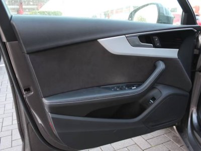 Audi A4 Avant 40 TDI qu S-Line Pano AHK 18" Rollo´s - 18
