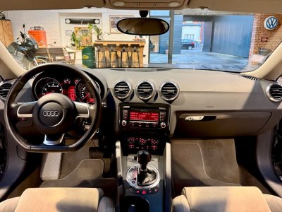 Audi TT 20L TFSI 200 ch Bleu Abysse Si&egrave;ges sport chauffants Historique d&rsquo;entretien Superbe &eacute;tat   - 6