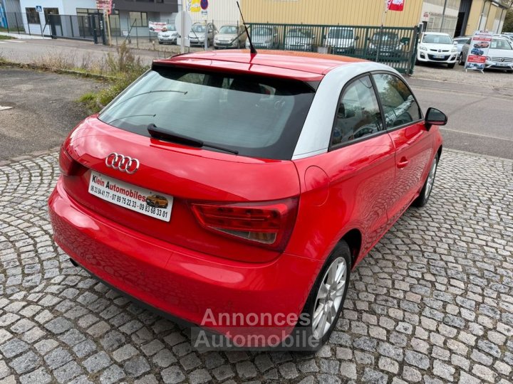 Audi A1 I 3 Portes 12 TFSI 85 cv-2010 - 4