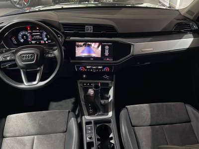 Audi Q3 35 TFSI 150 ch S tronic 7 Design Luxe   - 5