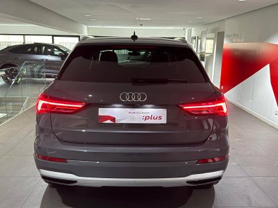 Audi Q3 35 TFSI 150 ch S tronic 7 Design Luxe   - 13