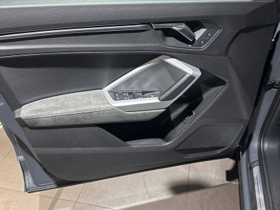 Audi Q3 35 TFSI 150 ch S tronic 7 Design Luxe   - 16