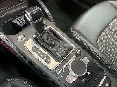 Audi Q2 35 TDI 150 S tronic 7 S line   - 13