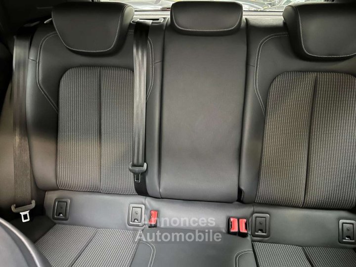 Audi Q2 35 TDI 150 S tronic 7 S line - 27