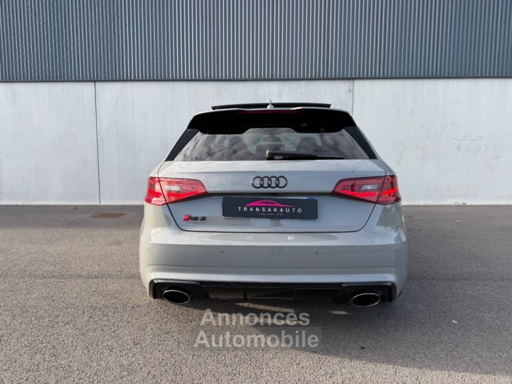 Audi RS3 SPORTBACK 25 TFSI 367cv Quattro S tronic 7 - Suivi /Toit Ouvrant / Cam&eacute;ra de Recul / Si&egrave;ges Chauffants / CarPlay - - 4