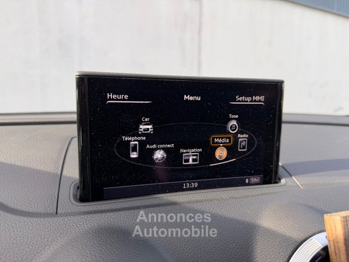 Audi RS3 SPORTBACK 25 TFSI 367cv Quattro S tronic 7 - Suivi /Toit Ouvrant / Cam&eacute;ra de Recul / Si&egrave;ges Chauffants / CarPlay - - 20