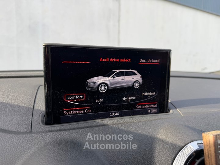 Audi RS3 SPORTBACK 25 TFSI 367cv Quattro S tronic 7 - Suivi /Toit Ouvrant / Cam&eacute;ra de Recul / Si&egrave;ges Chauffants / CarPlay - - 21