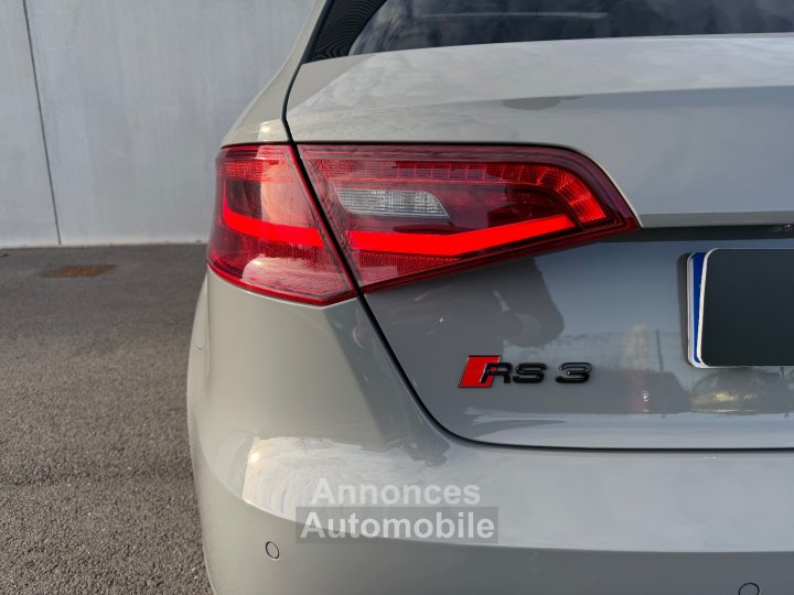 Audi RS3 SPORTBACK 25 TFSI 367cv Quattro S tronic 7 - Suivi /Toit Ouvrant / Cam&eacute;ra de Recul / Si&egrave;ges Chauffants / CarPlay - - 46