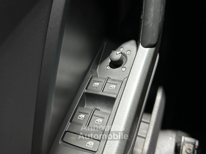 Audi Q3 40 TDI 200 ch S tronic 7 Quattro S line - 23