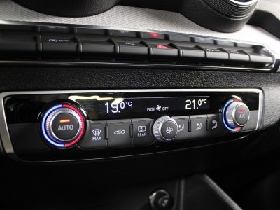 Audi Q2 35 TFSI 150CH BUSINESS LINE   - 11