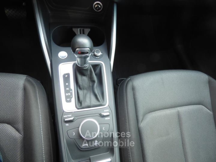 Audi Q2 30 TDI 116 S tronic 7 Sport - 11