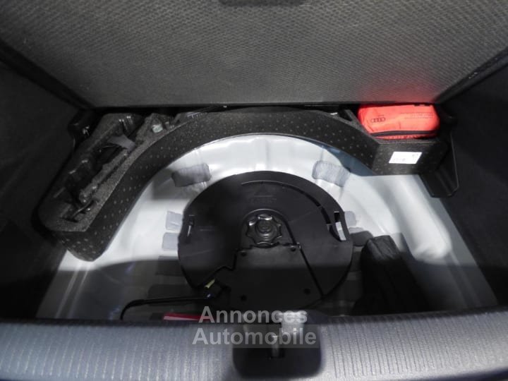 Audi Q2 30 TDI 116 S tronic 7 Sport - 22