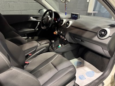 Audi A1 14 TFSI 122 Ambition   - 13