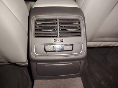 Audi A4 V 14 TFSI 150ch Design Luxe S tronic 7   - 14