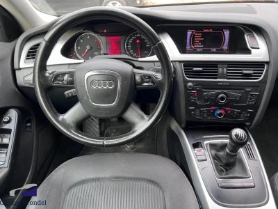 Audi A4 20 TDi 143cv Ambiente   - 12