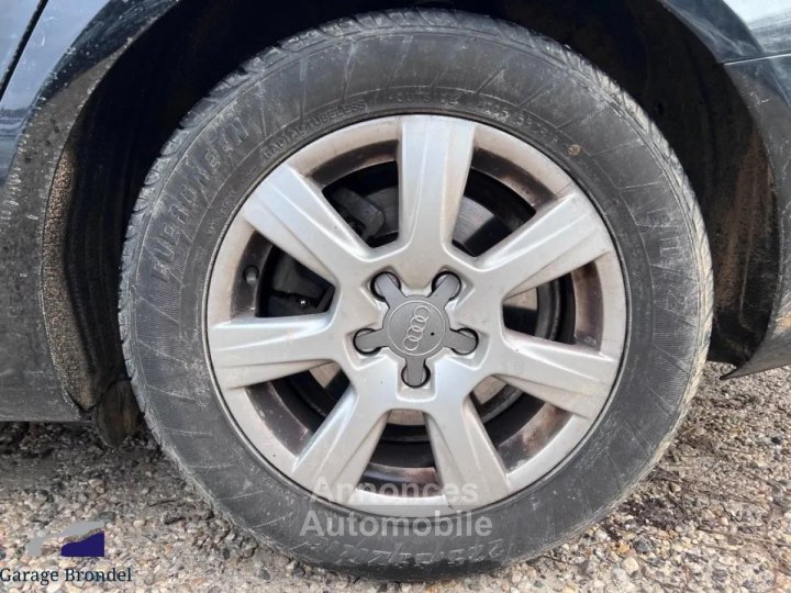 Audi A4 20 TDi 143cv Ambiente - 15