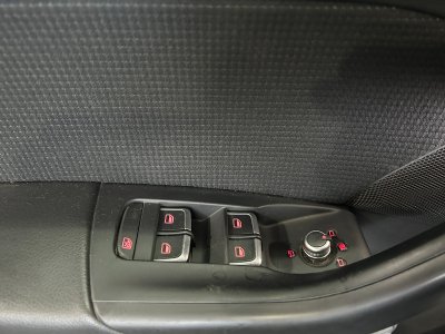 Audi Q3 20 TDI Ultra 150 ch Midnight Series   - 29