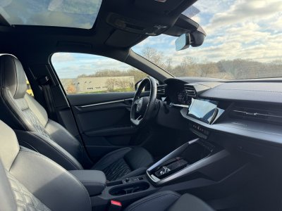 Audi S3 S3 Sportback 310 ch S Tronic 7 Quattro   - 4