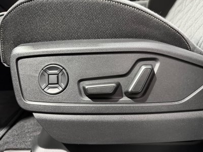 Audi Q5 e-hybrid 299 ch S tronic 7 Quattro S line   - 19