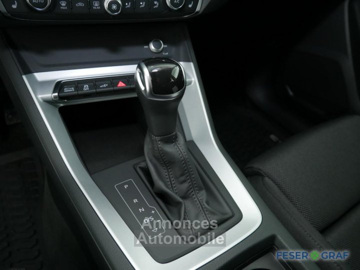 Audi Q3 45 TFSI e S tronic SmartphoneI,Sportsitze,PDC - 6