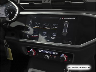 Audi Q3 45 TFSI e S tronic Navi%2B/PDC%2B   - 10