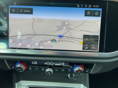 Audi Q3 45 TFSI e S-TR NAVI+2xPDC+GRA+SHZ+18+VC   - 11