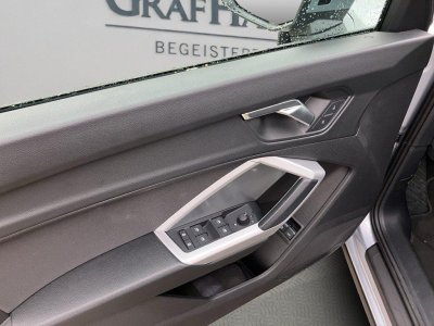 Audi Q3 45 TFSIe S tronic Panoramadach   - 9