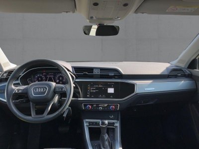Audi Q3 45 TFSI e   - 8