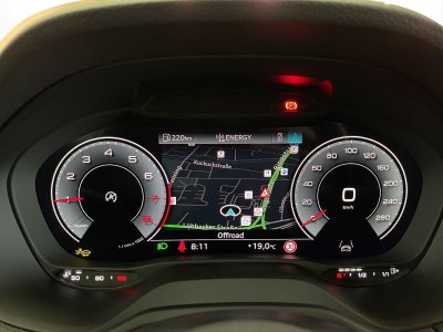 Audi Q2 30 TFSI advanced AHK LED LM 18 PDC ACC Stand   - 7