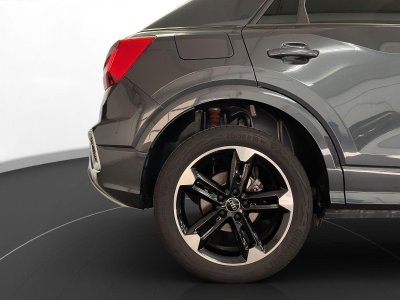 Audi Q2 30 TFSI advanced AHK LED LM 18 PDC ACC Stand   - 12