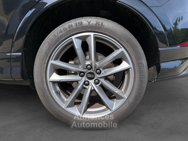 Audi Q3 45 TFSIe 245 ch S tronic 6 S line Black Line Toit Ouvrant Garantie 12 Mois - 18