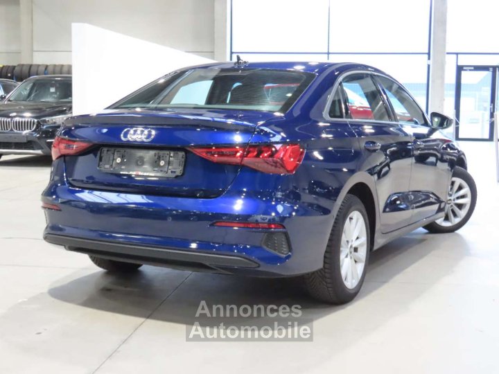 Audi A3 30TFSI Sedan Stronic - 4