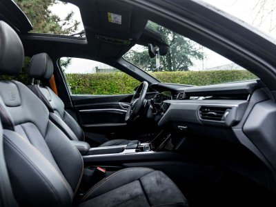 Audi e-tron 55 Sportback Quattro S-line   - 21