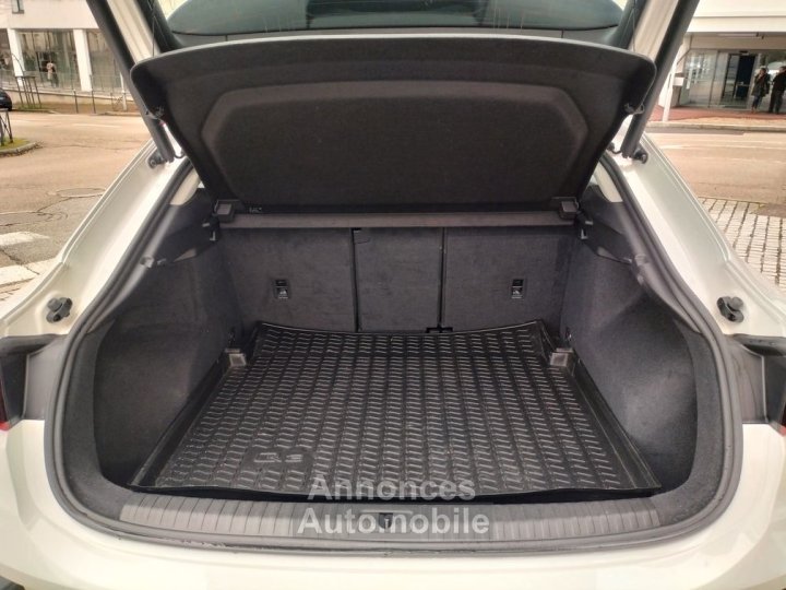 Audi Q3 Sportback 20 35 tdi 150 design s-tronic bva - 12