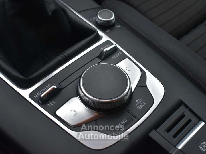 Audi A3 30 TFSI Carplay PDC Xenon Trekhaak -Garantie - 15