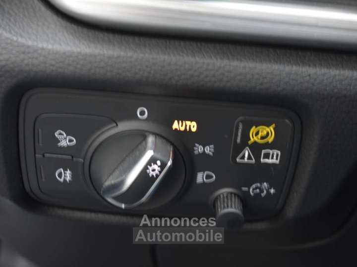 Audi A3 30 TFSI Carplay PDC Xenon Trekhaak -Garantie - 17