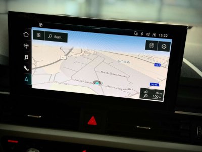 Audi A4 BREAK 20TDI 1ERPRO-COCKPIT-CUIR-JANTES20-ATTELAGE   - 18