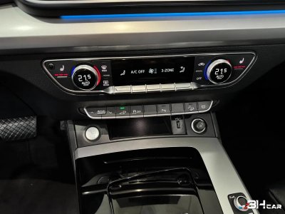 Audi Q5 ? 50 TFSI E 299 CH S-LINE QUATTRO HYBRIDE PHEV ATTELAGE 2021   - 12