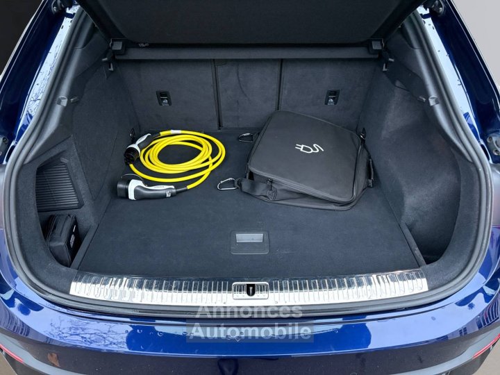 Audi Q3 Sportback 45 TFSIe  245 ch S tronic 6 S line - 13
