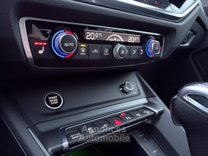 Audi Q3 Sportback 45 TFSIe  245 ch S tronic 6 S line - 24