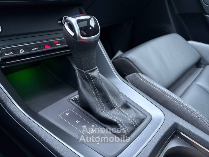 Audi Q3 Sportback 45 TFSIe  245 ch S tronic 6 S line - 25