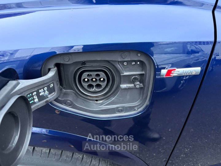 Audi Q3 Sportback 45 TFSIe  245 ch S tronic 6 S line - 32